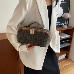 Capacity Good-looking Letter Printing Storage Portable Splash Cosmetic Bags