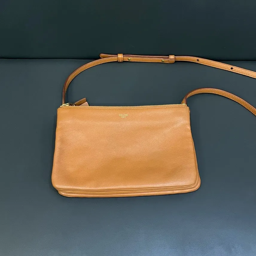 Celine Preloved Tan Leather Crossbody Bag HY104