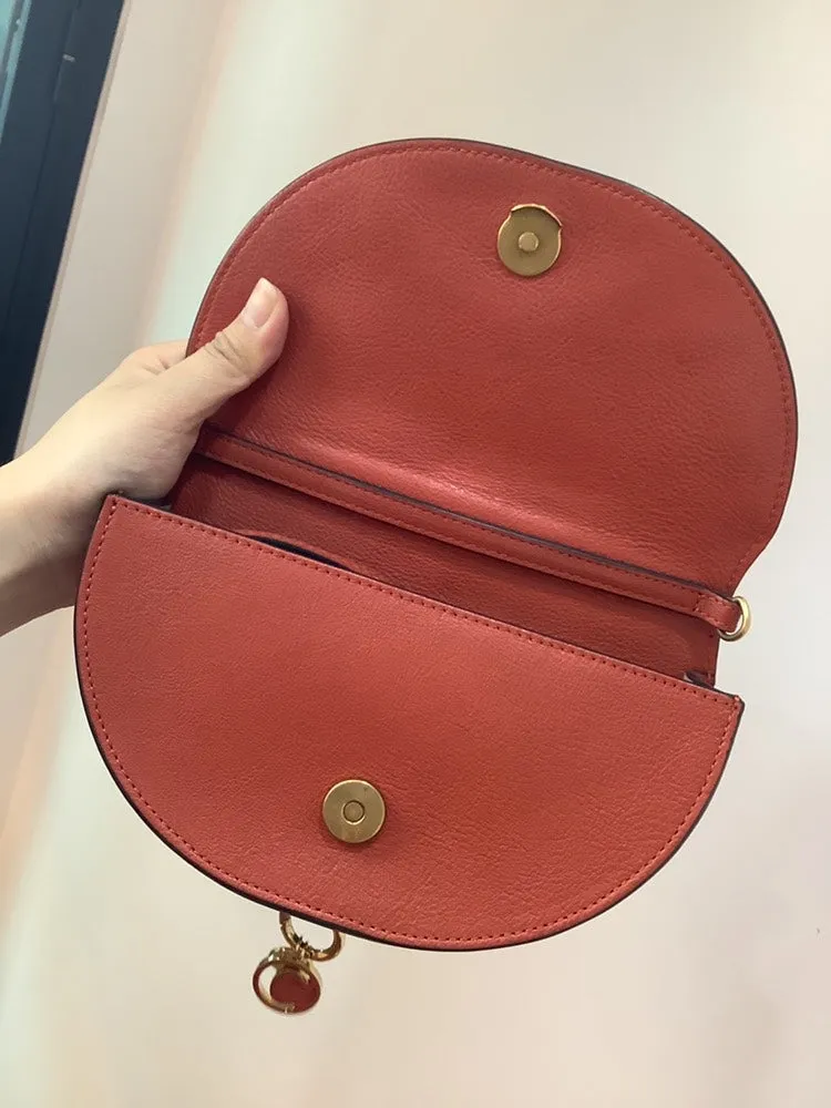 Chloé Nile Bracelet Bag in Red Leather - Preloved