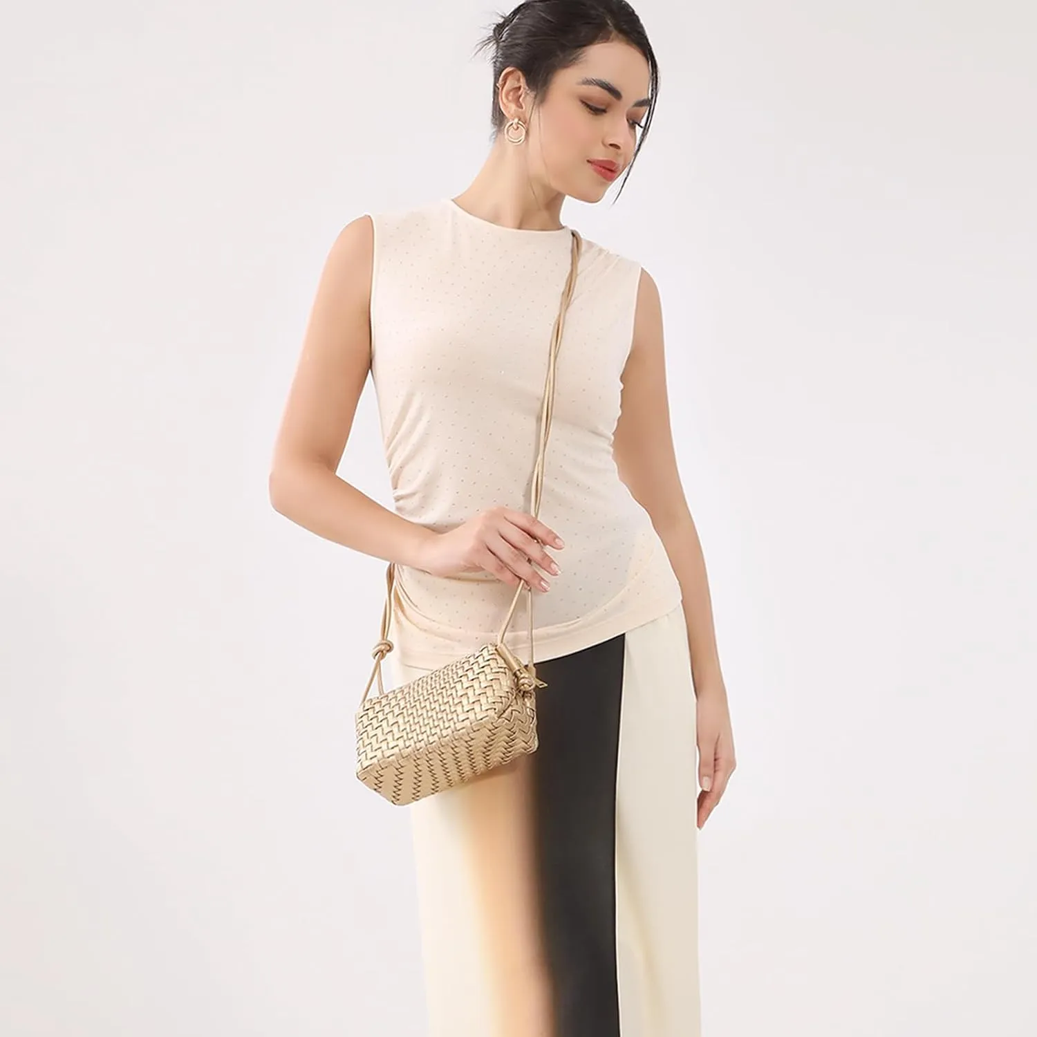 Crossbody Bag For Women Hand Woven Vegan Leather Zip Small Crossbody Bags Shoulder Bag Sling Cross Body Phone Purse