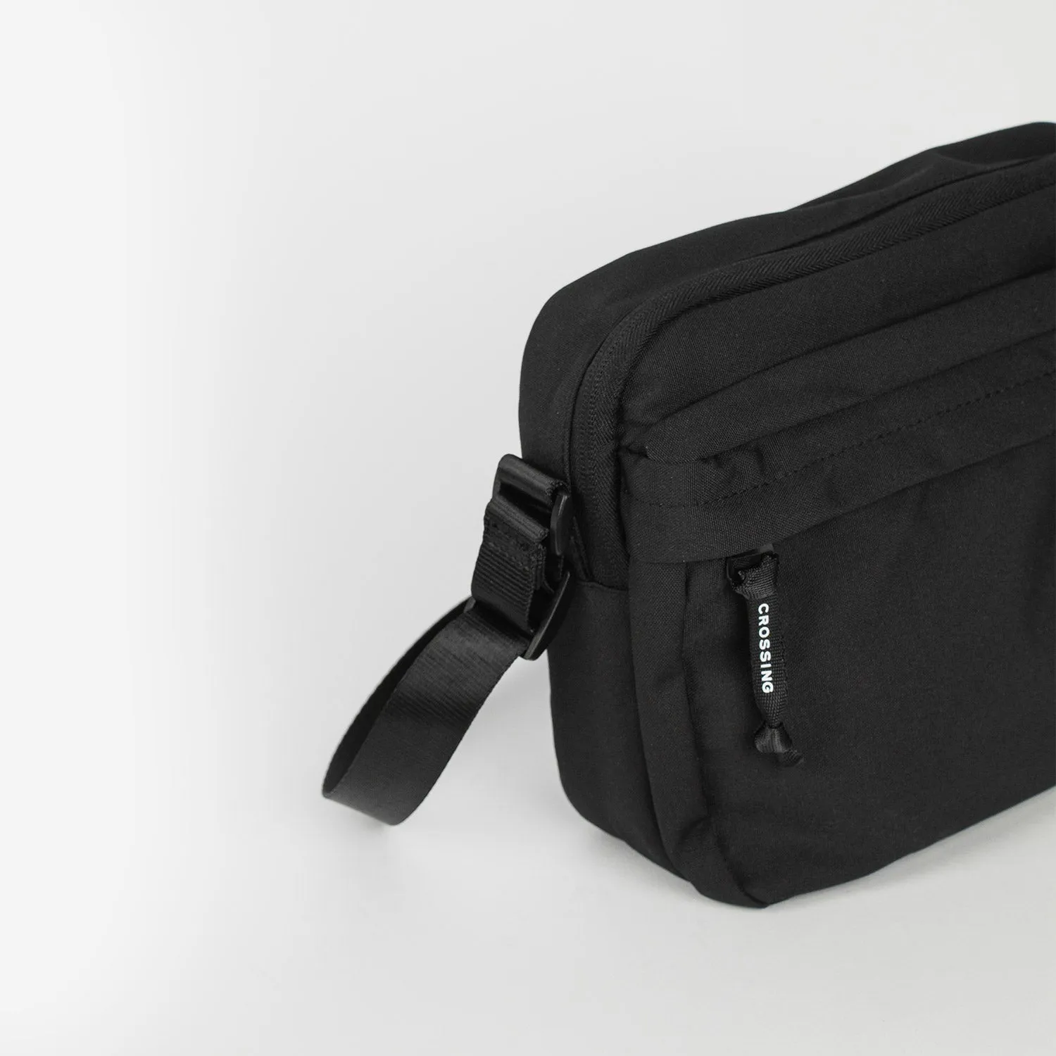 Crossing Jet Set Anti-Theft Multi-Sling with RFID - Black