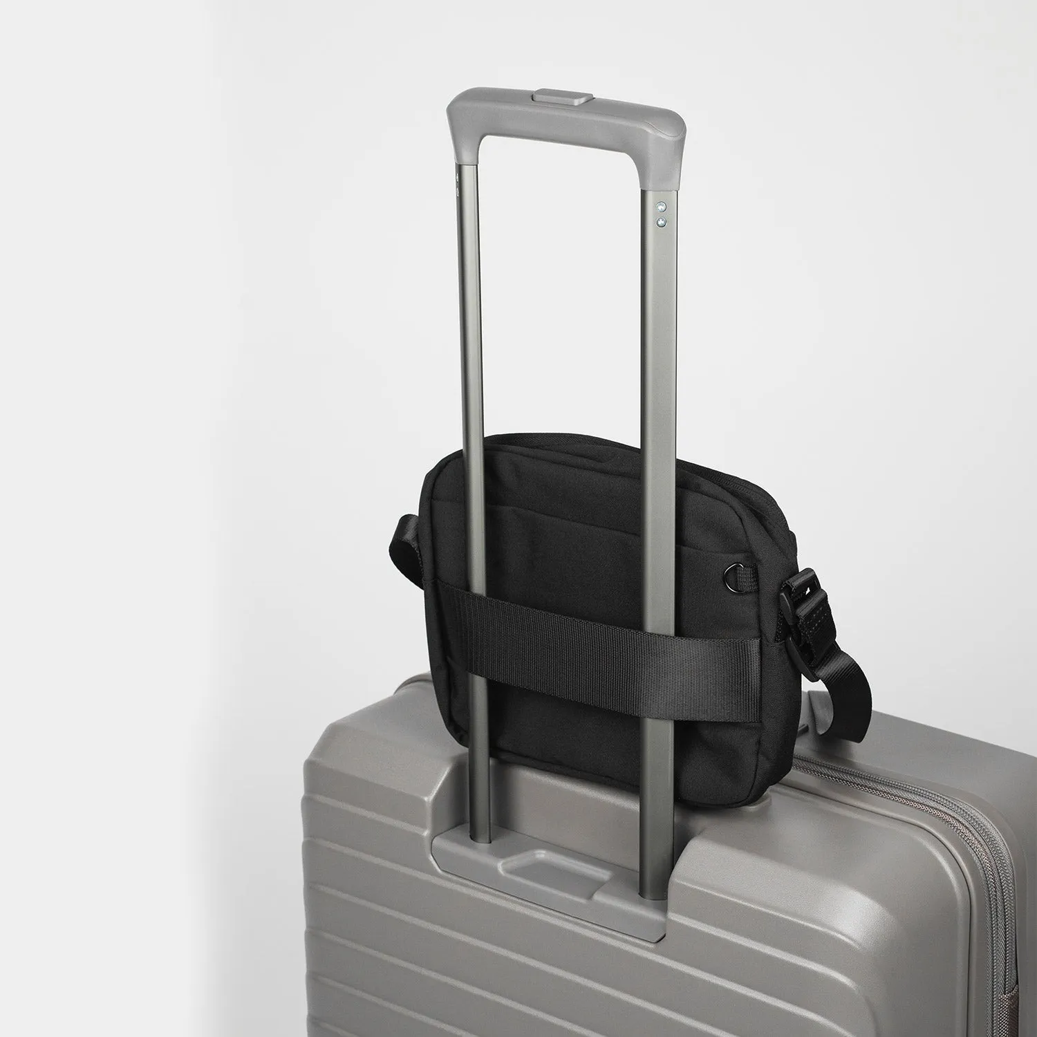 Crossing Jet Set Anti-Theft Multi-Sling with RFID - Black