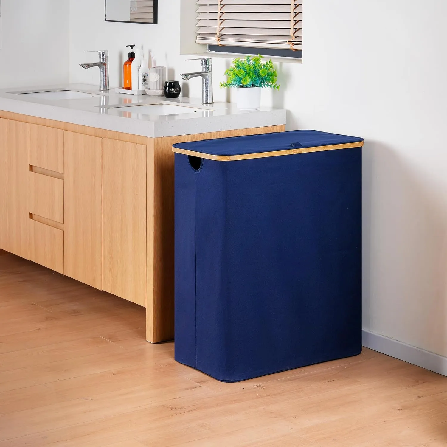 efluky Laundry Hamper with Lid, Trio Laundry Hamper with 3 Removable Bags, 3 Section Laundry Basket with Bamboo Handles for Bathroom, Bedroom & Laundry Room, 160L Blue