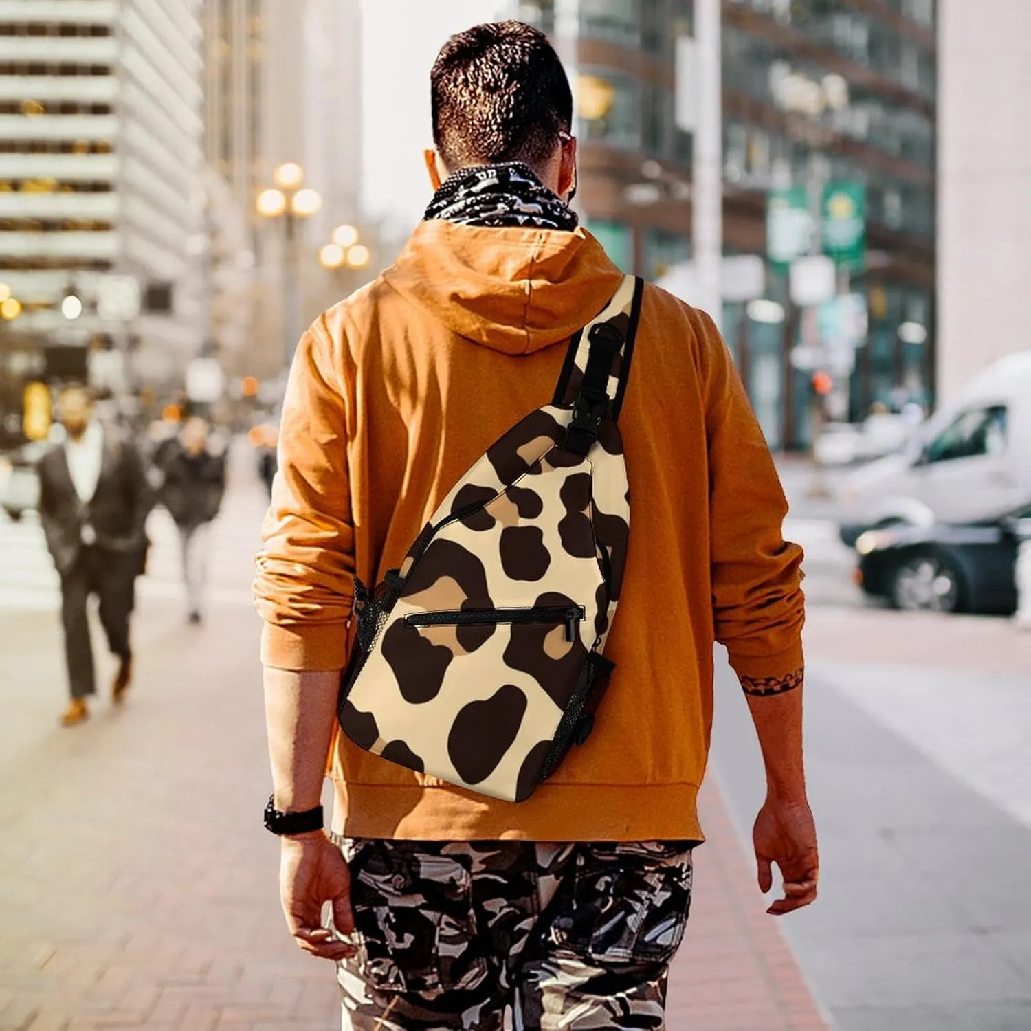 Funny Cool Cheetah Leopard Print Chest Bag for Sports, Women Men Causal Sling Bag Shoulder Pack Crossbody Backpack with Detachable Buckles for Hiking Daypack