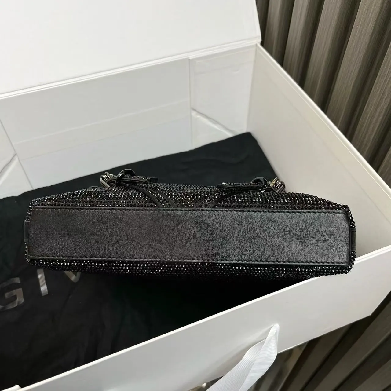 Givenchy Voyou Shoulder Bag Black Leather Used Designer Handbag 12478551