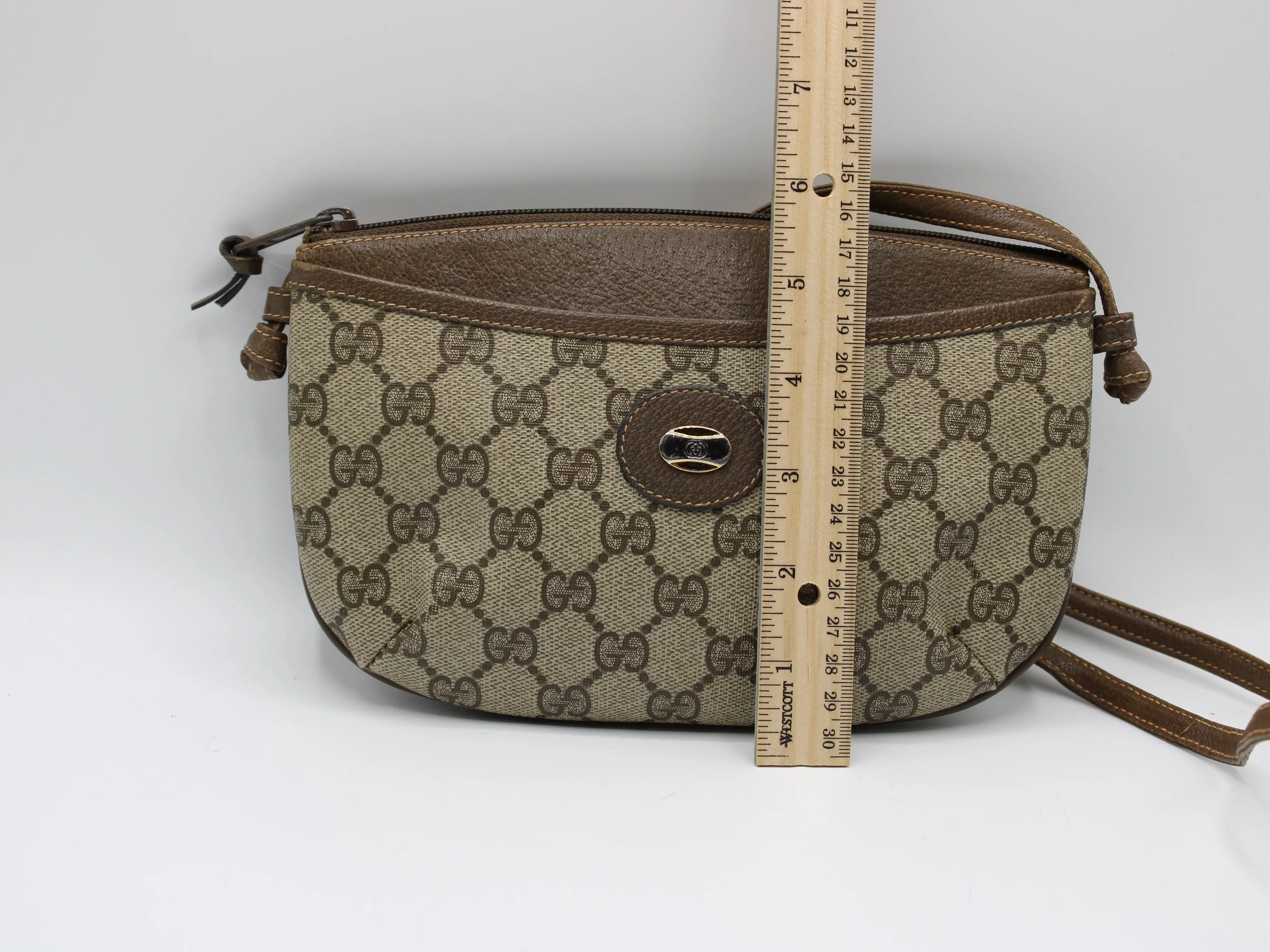 GUCCI GG Plus Brown Canvas Crossbody Bag Vintage