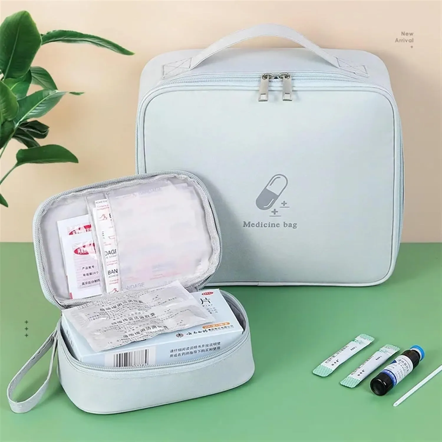 Large/mini Capacity Medicine Storage Bag,Portable Mini First Aid Pouch Medical Kit Home First Aid Kit Survival Bag Emergency Bag Travel Medicine Bag Double Handy Pills Pocket for Car,Travel Home(Gray,