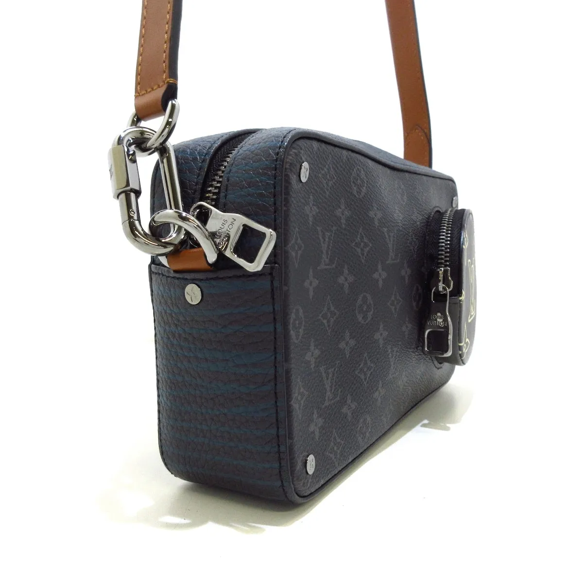 Louis Vuitton Eclipse  Canvas Shoulder Bag ()