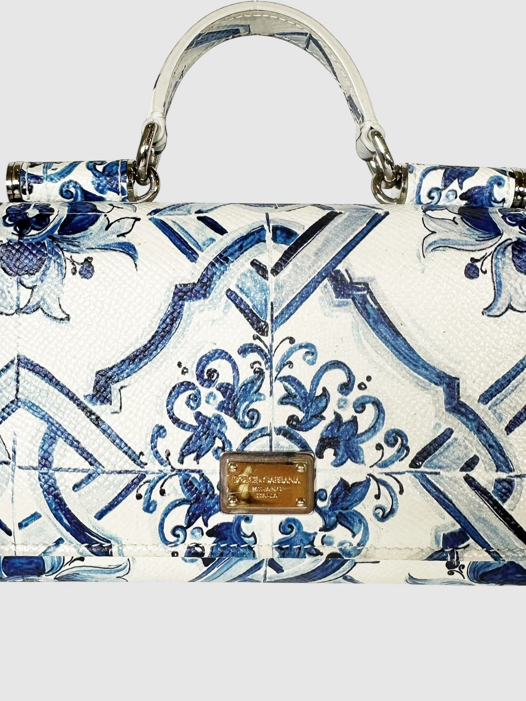 Majolica Miss Sicily Von Wallet on Chain
