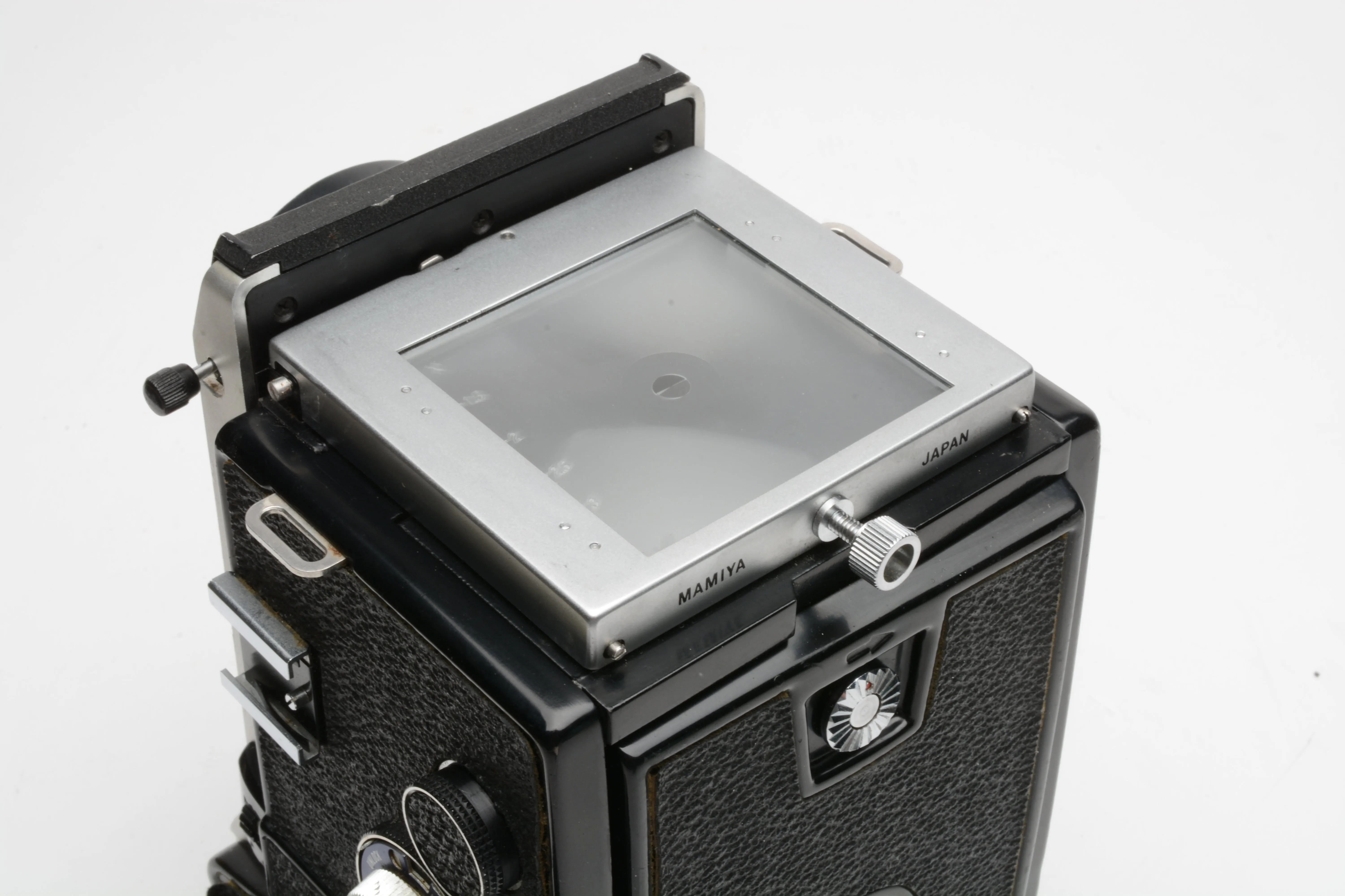 Mamiya C330 Professional 120 TLR camera w/80mm f2.8 lens, cap, new seals, Great!