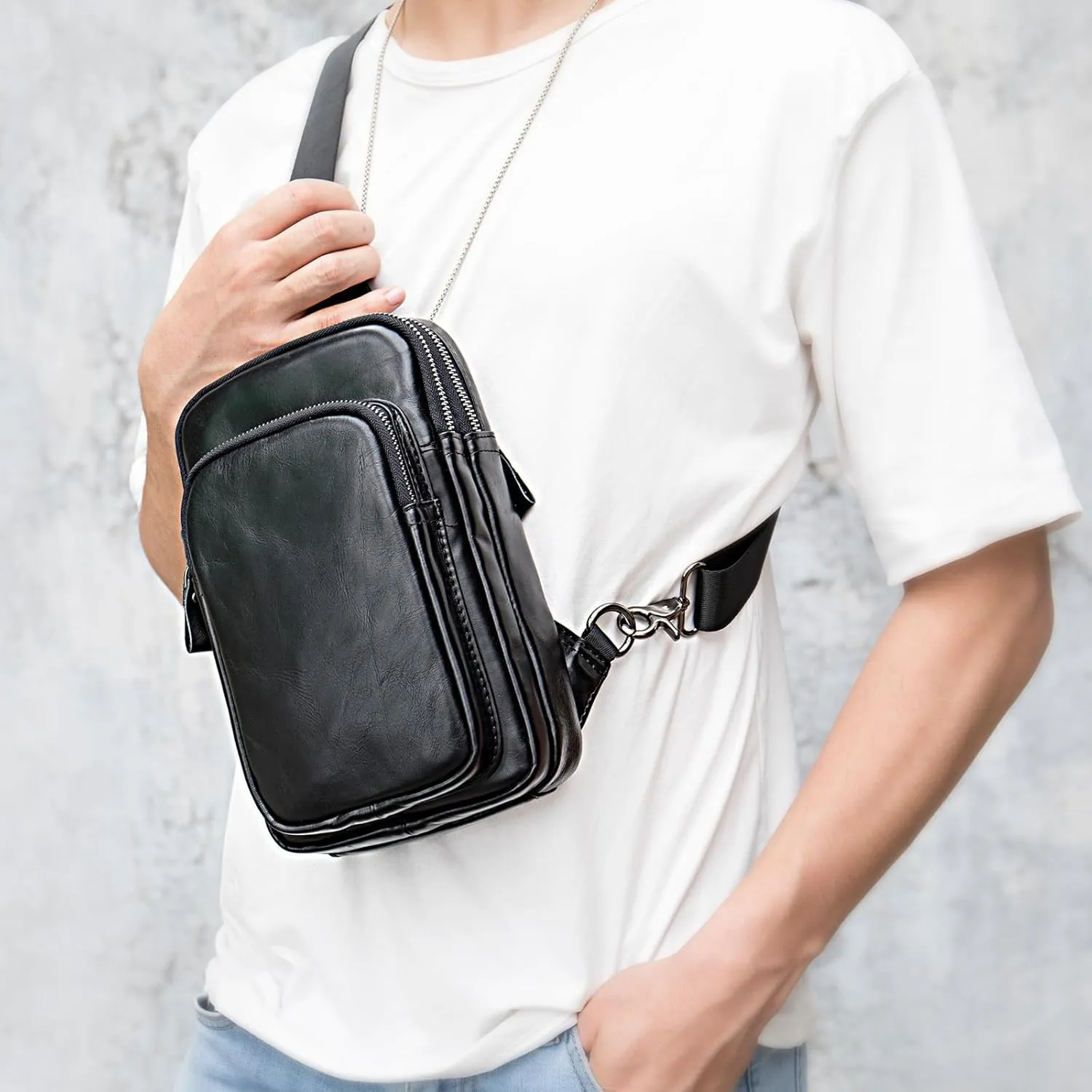 Men's Top Layer Chest Bag Men's Crossbody Cowhide Small Chest Bag