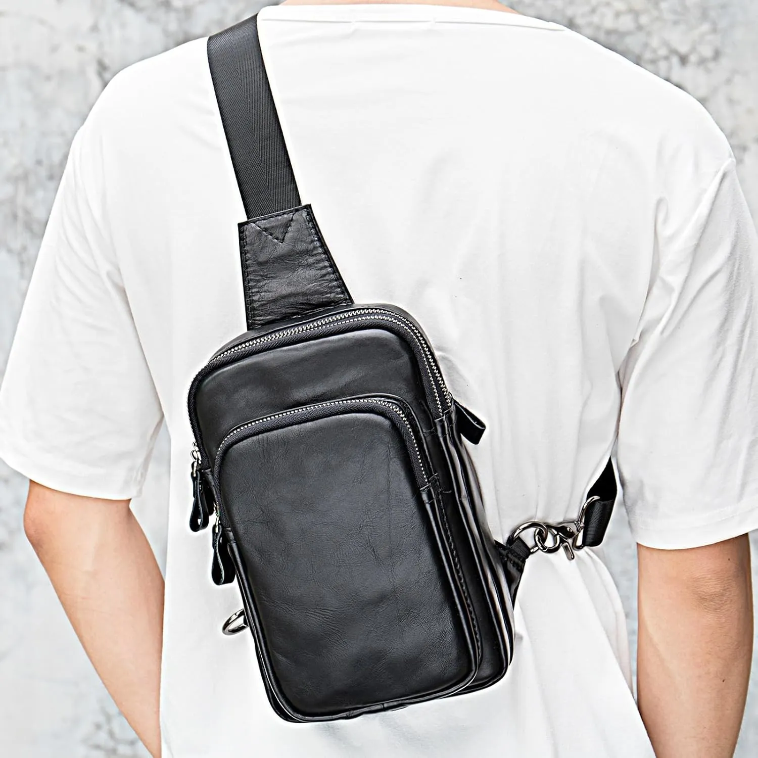 Men's Top Layer Chest Bag Men's Crossbody Cowhide Small Chest Bag