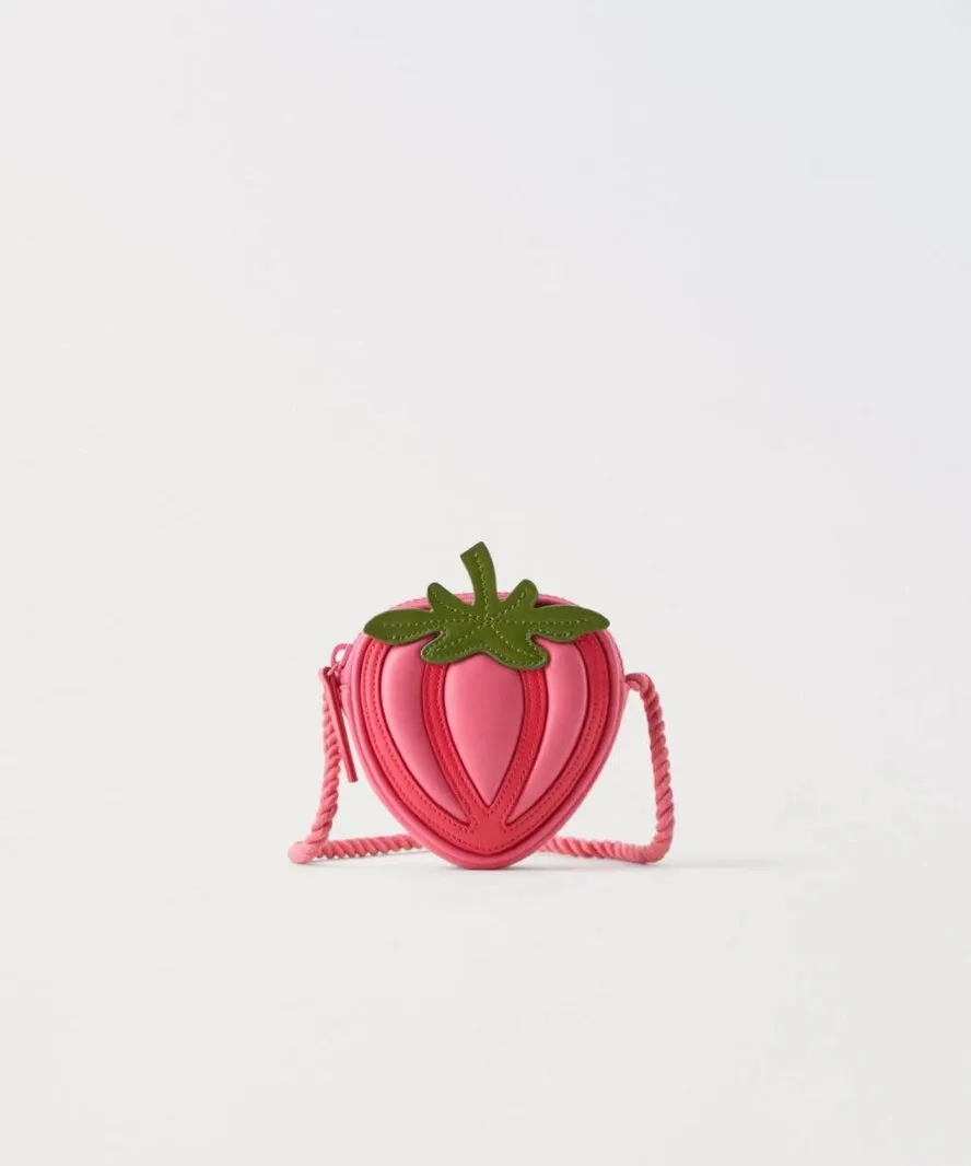 New Stylish Patchwork Strawberry Crossbody Bag IU023