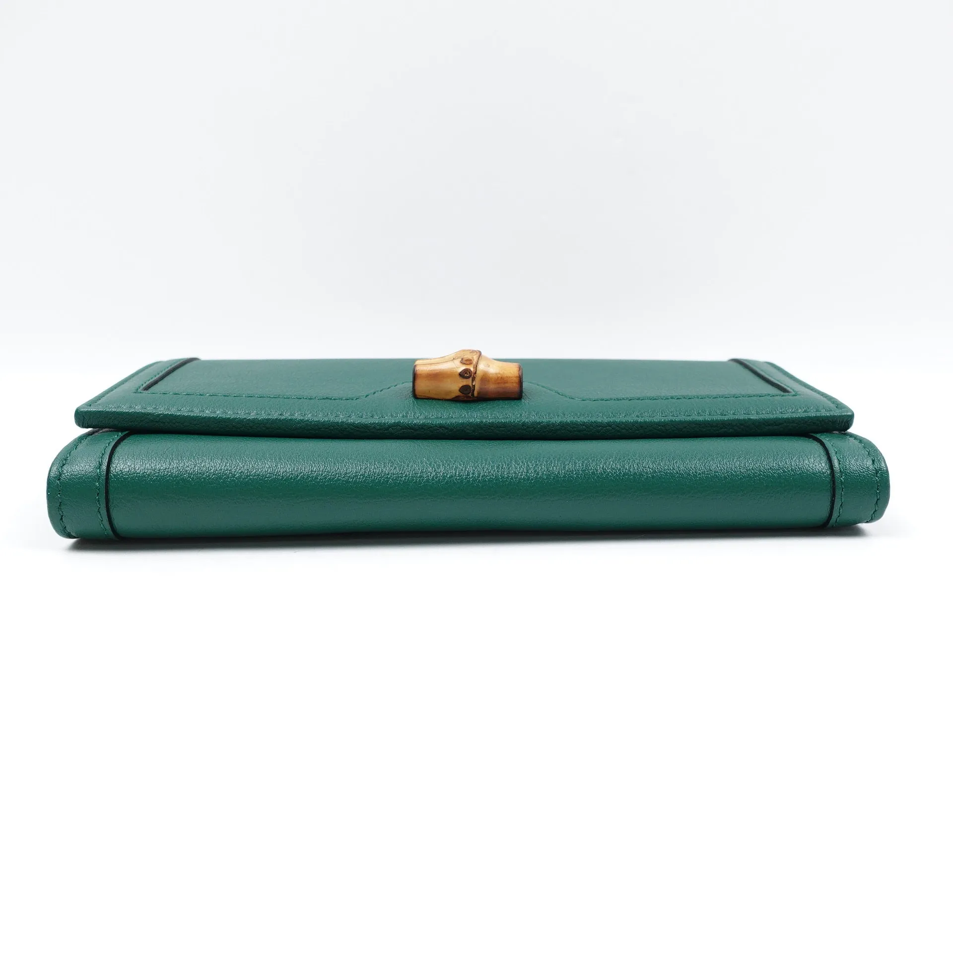 PRE-OWNED GG Green Diana Wallet on Chain Leather Bamboo Crossbody Bag