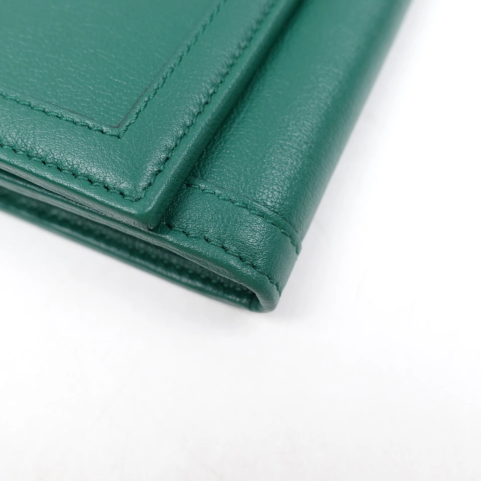 PRE-OWNED GG Green Diana Wallet on Chain Leather Bamboo Crossbody Bag