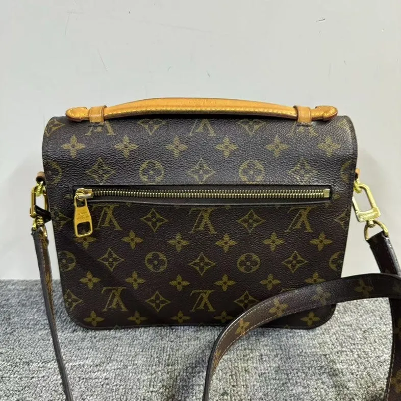 Preloved LV Louis Vuitton Monogram Metis Crossbody Bag in Brown