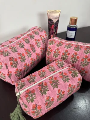 SET OF THREE MULTI PURPOSE TOILETRY BAGS