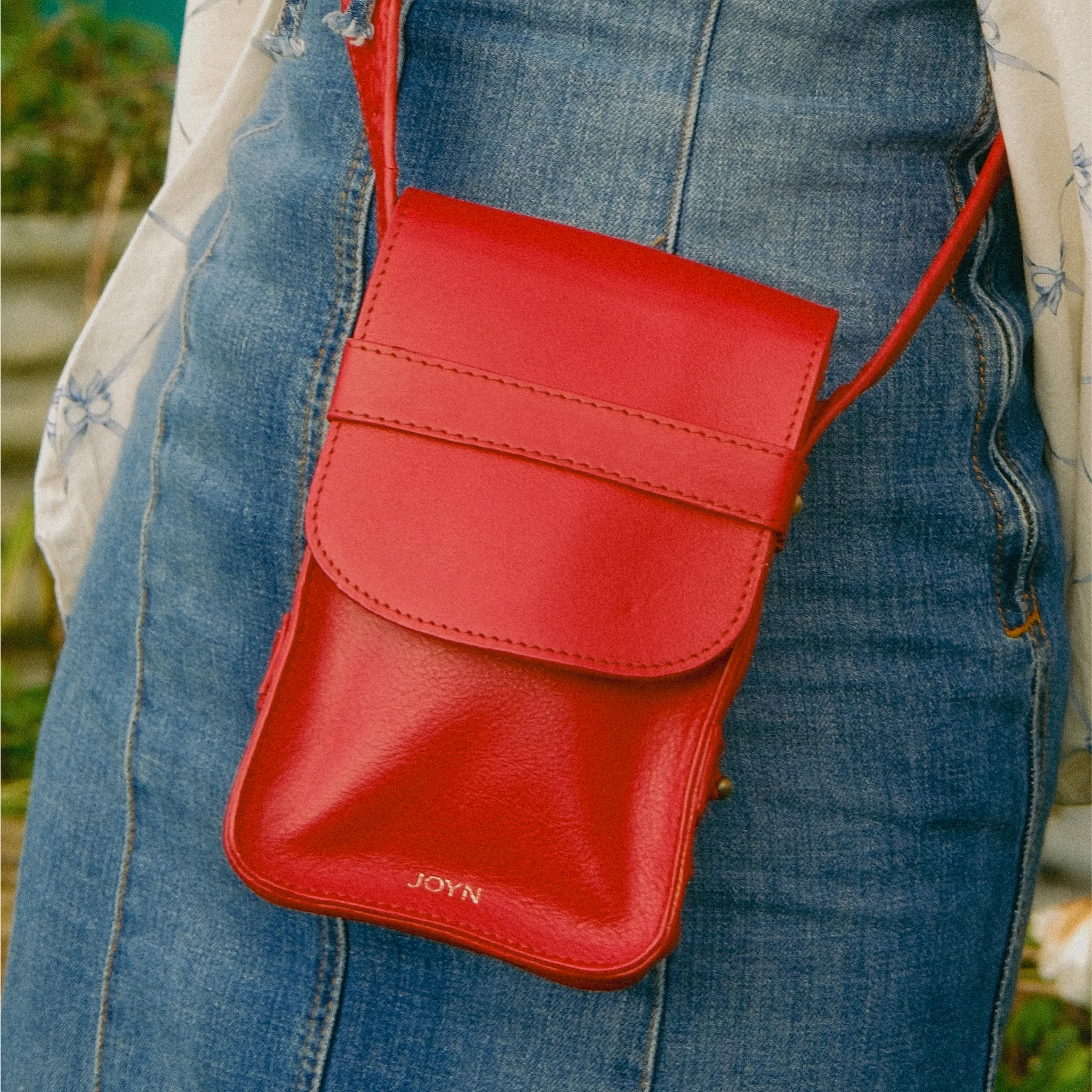 The Boxy Crossbody - Tomato