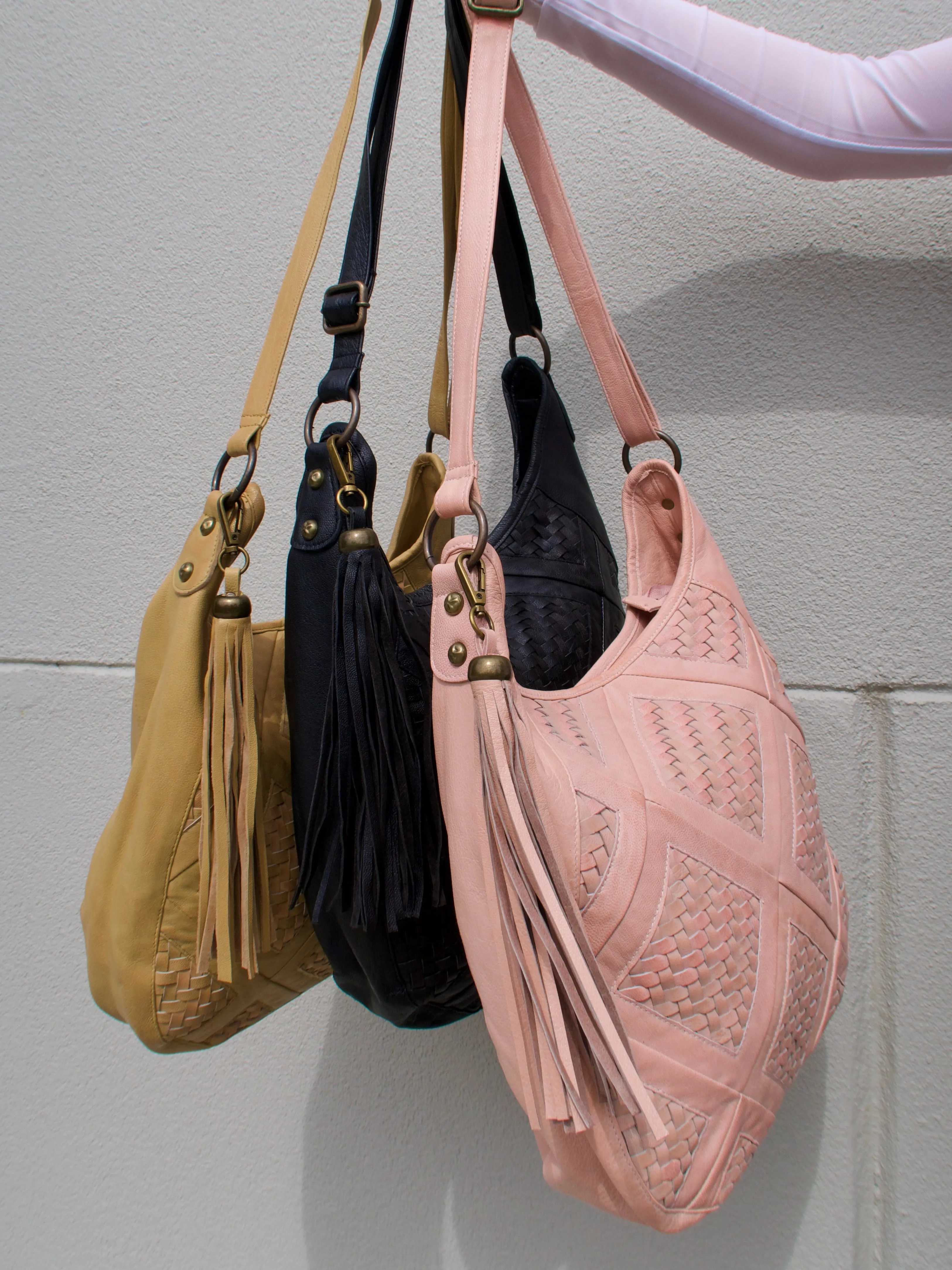 Trudie Hobo Bag | Black