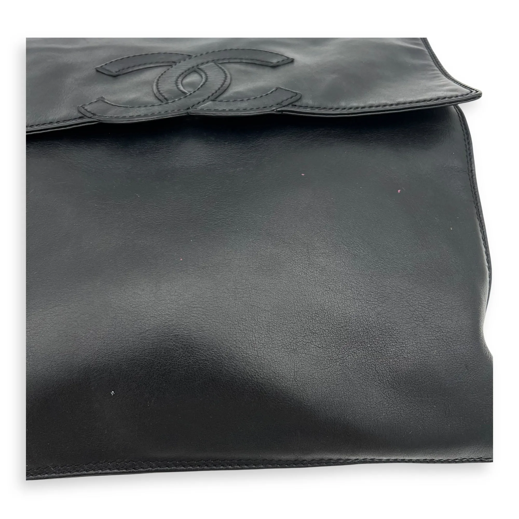 Vintage CC Black Crossbody Bag in Calfskin, Gold hardware