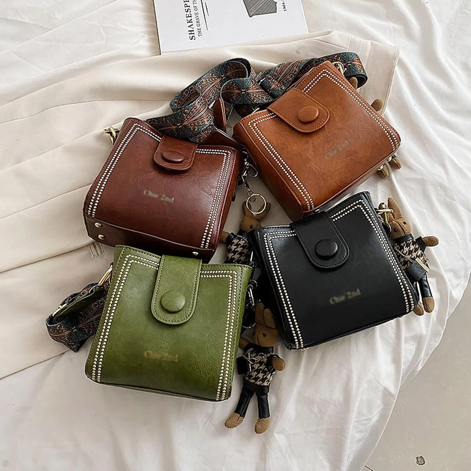 Vintage Fashion Bag with Adjustable Wider Shoulder Strap, Women's Retro Fashion Bucket Bag with Cute Rabbit Pendant