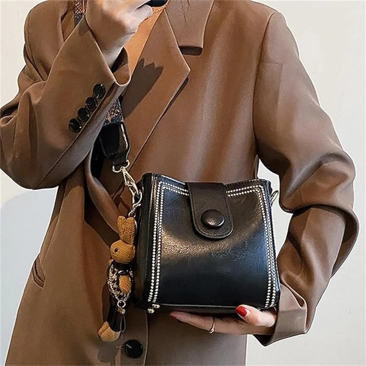 Vintage Fashion Bag with Adjustable Wider Shoulder Strap,Retro Water Bucket Shoulder Bag,Casual Crossbody with Rabbit Pendant