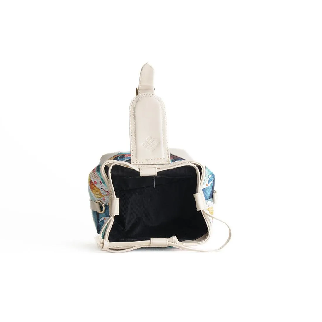 White Bucket Bags Leaf